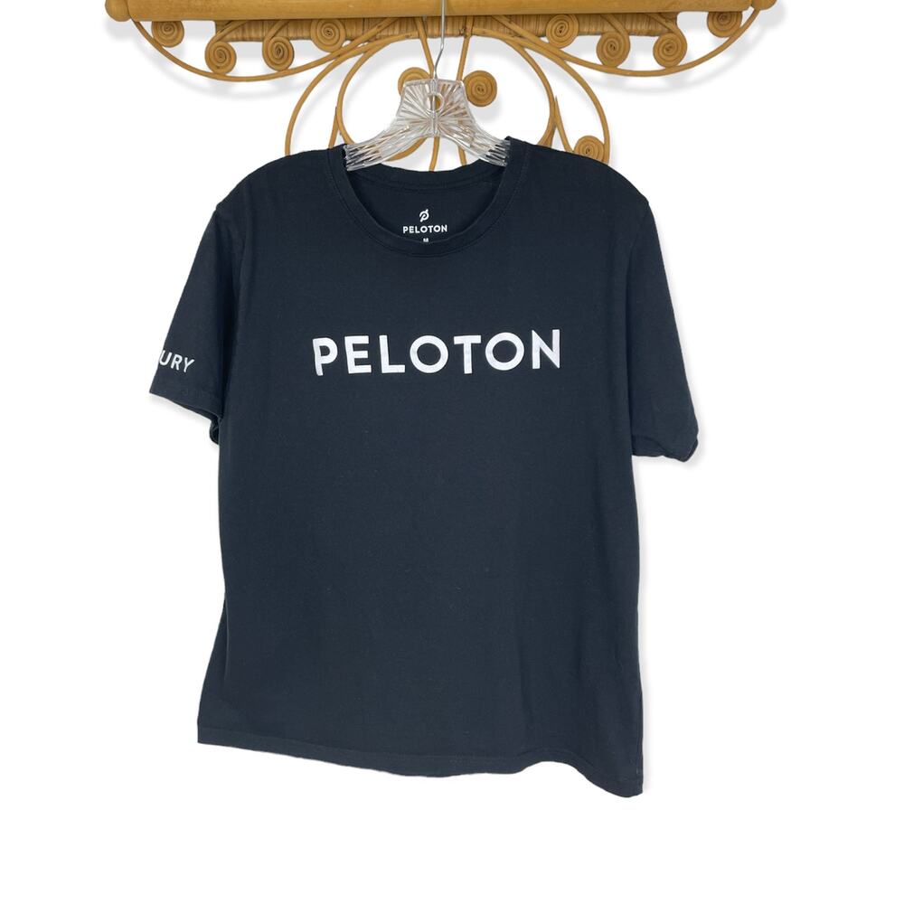Peloton women's black t-shirt M